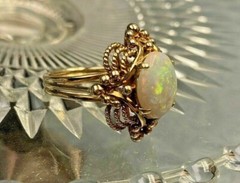 Lab-Created Fire Opal 2Ct Oval Solitaire Art Deco Ring 14K Yellow Gold Plated