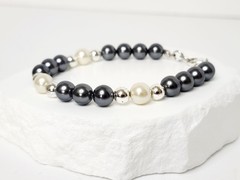 Vintage Gray And White Faux Pearl Bracelet – Freshwater Look – READ