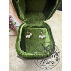 Vintage 14K Gold Freshwater Pearl Cluster Stud Earrings 0.8g -Petite and Elegant