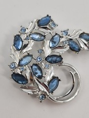 Sarah 1958 Coventry Vintage Blue Champagne Rhinestone Silver Tone 3 Piece Set