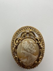 Vintage Ornate Style Gold FLORENZA CAMEO Brooch 4.5cm BB7