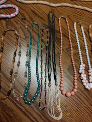 19 Vintage Beaded Necklaces & Bracelets- Lot 1 (Various Styles, Colors & Clasps)