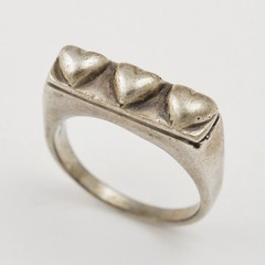 Vintage Sterling Silver Triple Heart Ring Size 7 Bar Signet Style