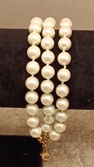 Premier Designs Faux Pearl Bracelet 3 Strand Classic Gold Tone Clasp 1990’s Vtg
