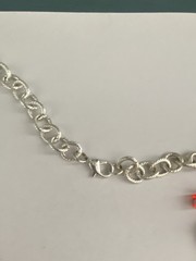 VINTAGE CHRISTMAS Red & Green Bead & Charms Festive Silver Tone Chain Necklace