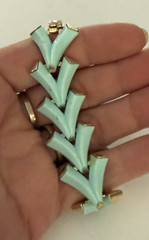 Rare 1956 Crown Trifari VALENCIA Sea Foam Chevron Thermoset Lucite Bracelet MCM