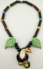 FLYING COLORS CERAMIC TOUCAN BEADED 18” NECKLACE K986B