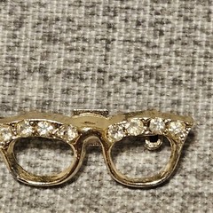 2 Vtge Pins Brooch Cat Eye Glasses Clear Rhinestone & Enamel Frog Green/ Blue