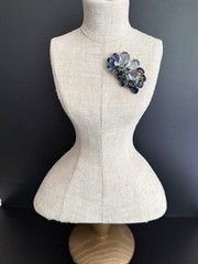 Vintage Unbranded Blue Rhinestone Brooch