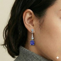 Vintage Filigree 18k white gold blue sapphire Drops earrings Emerald Cut