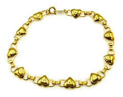 Avon Gold Tone Heart Link Bracelet 8.5 in