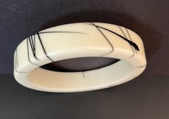 bangle bracelet Vintage Off White With Black Splatter Pattern Round