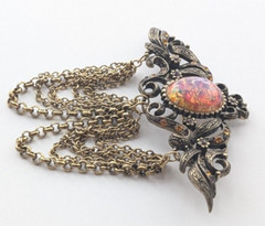 VTG Hobe Jewelry Faux Opal Rhinestone Gold Tone Tassel Brooch – Missing Stones