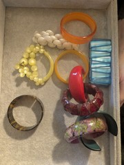 Lot Of 41 Vintage Plastic Bracelets! Lucite, Acrylic, Etc! Wow!
