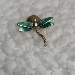 Lot Of 3 Vintage Lucite & Metal Avon Brooches Pins Turtle Dragonfly & Butterfly