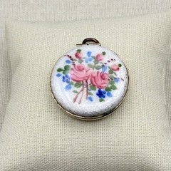 Vintage Guilloche Enamel Locket 2 Portrait Round Top Hinge Romantic Cottagecore