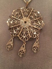 VTG Antique Damascene Parure: Screw Back Earrings & Pendant Filigree Metal Alloy