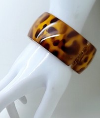 B001 Leopard Animal Print Acrylic Cuff 1.35″ Wide fashion jewelry Bracelets