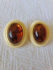 Vtg. Rare Gorgeous Yves Saint Laurent FAUX AMBER Clip-On earrings Mint