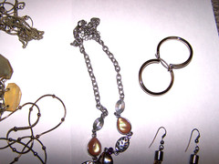 7 Pc VINTAGE COSTUME JEWELRY LOT Estate. Metal composition unknown, but nice!