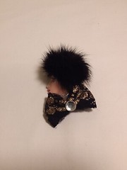 Vintage Brooch Ladies Face With Fur Hat Bow At Neck