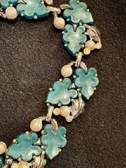 Vintage Thermoset Leaves Faux Pearls Rhinestone Necklace