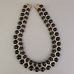Vintage Beaded Necklace Black Gold Tone Collar Choker SHORT 14.5″