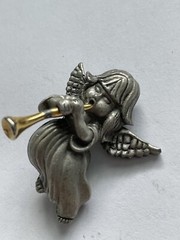 Vintage DARIA Pewter & Gold Tone ANGEL PIN BROOCH Blowing Horn Trumpet