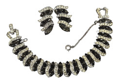 Vintage Weiss Smoky Crystal Rhinstone “Black Diamond” Bracelet & Earrings Set