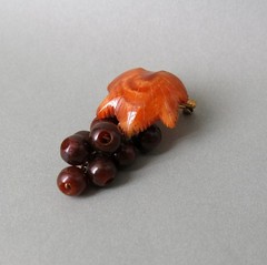 Vintage Natural Baltic Amber Grapes Brooch USSR Gold Plated Pin