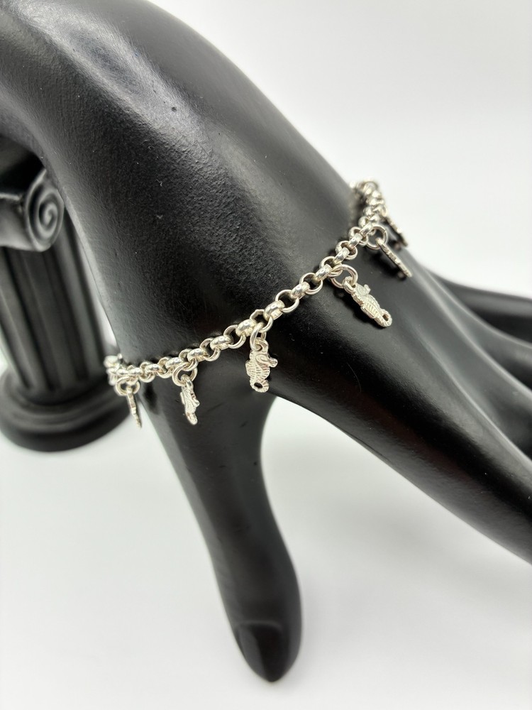 Vintage Italian Fine Sterling Silver Darling Seahorse Charm Chain Bracelet
