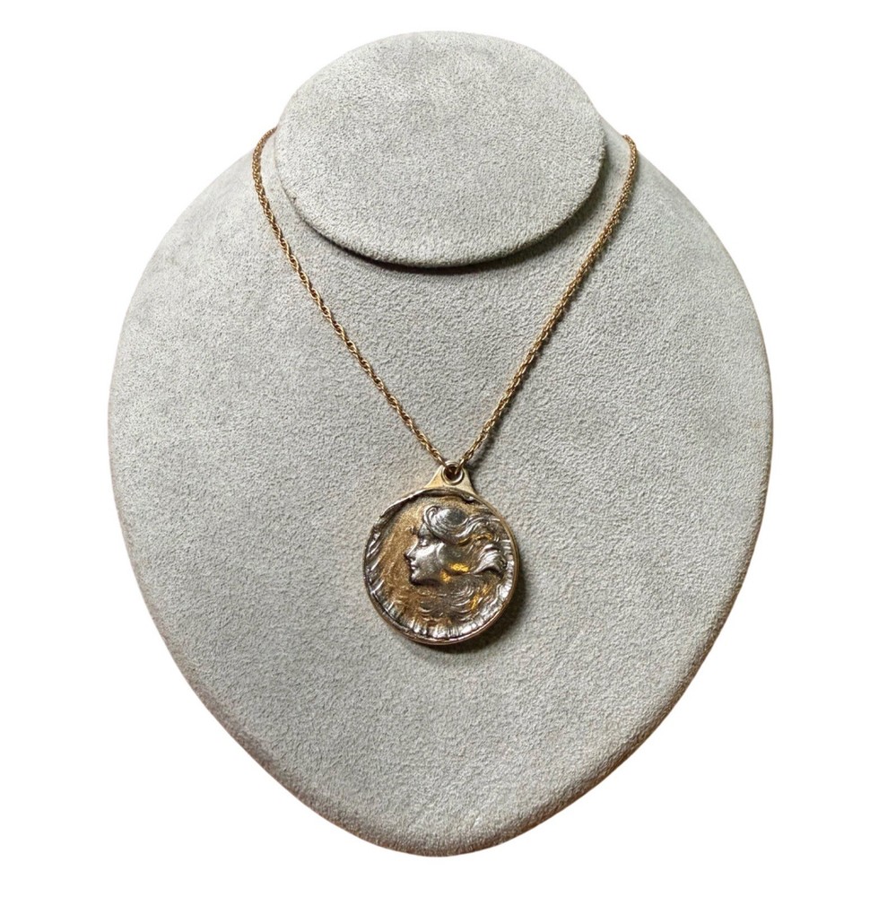 32” Vintage 1928 Jewelry Co. Necklace Sliding Mirror Pendant Portrait, Gold Tone