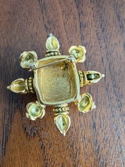 Vintage Lazaro NY Intaglio Pegasus Carved Onyx Brooch Gold Plated Neoclassical