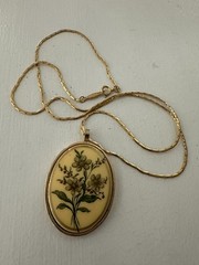Vintage Napier Signed Triangle Cobra Link Chain Oval Floral Pendant 23″ Necklace