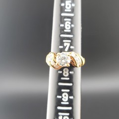 Vtg Sz 7.5 Ring Cubic Zirconia Solitare with Channel-set Accents Fashion Jewelry