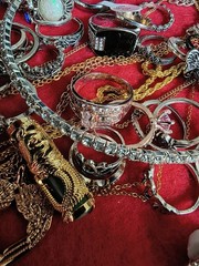 44-Piece Estate Jewelry Collection – Mixed Fashion Jewelry – Rings, Necklaces