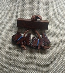 Vintage 1940s Carved Wood Dangling Scottie Dogs Brooch – Leather Cord Pin
