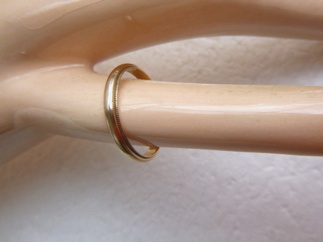Vintage 14K Yellow Gold Milgrain Trim Wedding Band Ring 2.5 mm Sz. 5.25