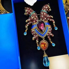 Vintage Blue Rhinestone Bird Brooch Sparkling Crystal Flying Bird Pin