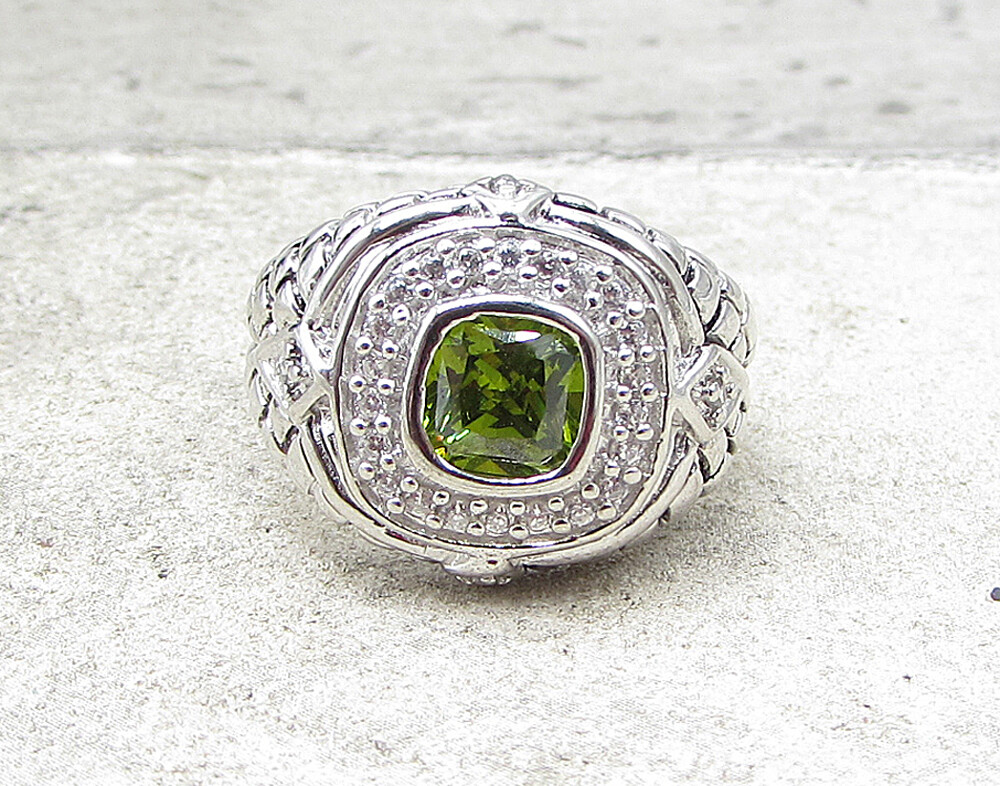 925 Sterling Silver Peridot & Cubic Zirconia Cocktail Ring Sz 6.5 RG1651
