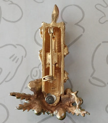 Mode-ART Candle Christmas Holiday Pin Brooch Gold Tone Signed Vintage Rhinestone