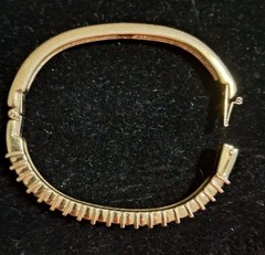 Swarovski Gold Tone Vintage Crystal Hinged Bangle Bracelet Side Closure