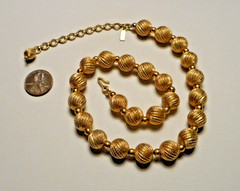 Vintage 1960s Monet Textured Gold-tone Bead Necklace Strung on Fine Chain 17″
