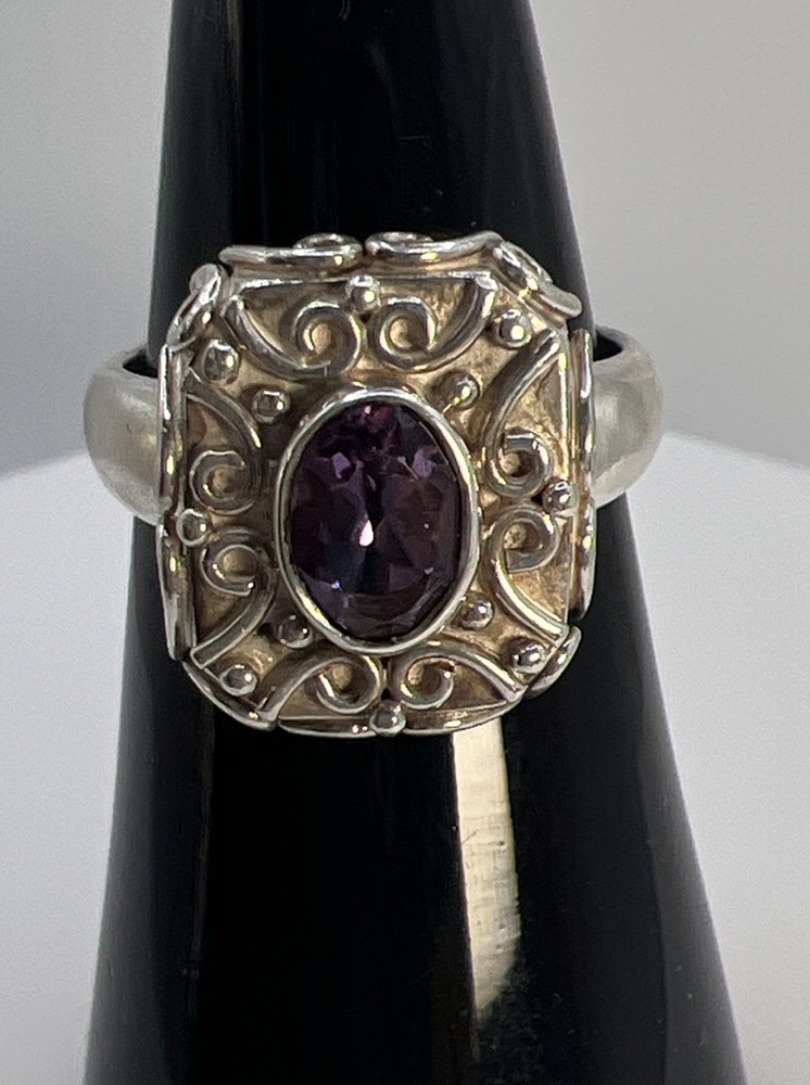 Vintage Sterling Silver 925 Ornate Filigree Bezel Amethyst Ring
