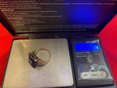 VINTAGE SIMULATED BLUE SAPPHIRE 10 KT GOLD RING SIZE 8.25