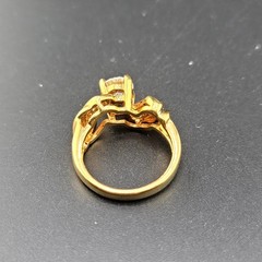 Vtg Sz 7.5 Ring Cubic Zirconia Solitare with Channel-set Accents Fashion Jewelry