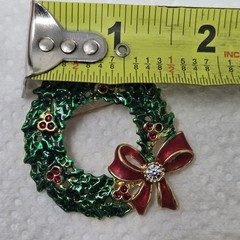 Vtg AAI CHRISTMAS WREATH BOW Brooch Pin green red Rhinestone