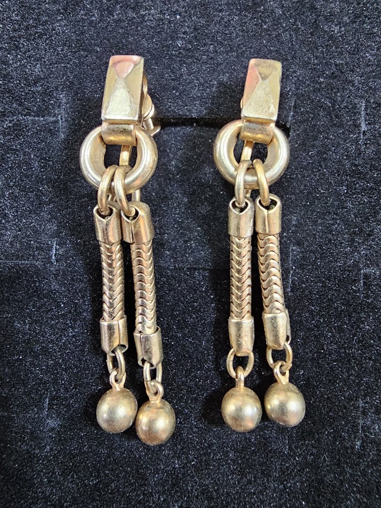 Vintage Barclay Gold Tone Dangle Earrings Screwback