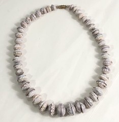 Puka Shell Necklace Hawaiian Lei Graduated 9 mm to 17 mm 17 in Length – Vintage