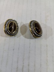Vintage 2 Tone Y2K Renaissance Etruscan Revival Clip-On Earrings 1980-1990’s Era